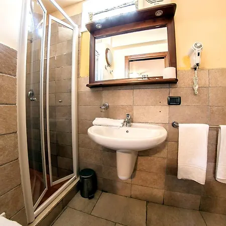 Charming House With Sea View In * Capomulini